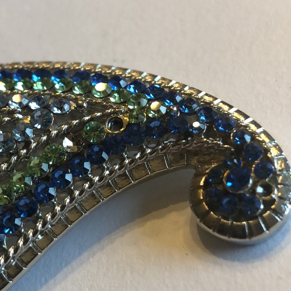 Vendome Vintage Silver Tone Blue & Green Rhinestone Brooch Shoulder Pin - Picture 7 of 9